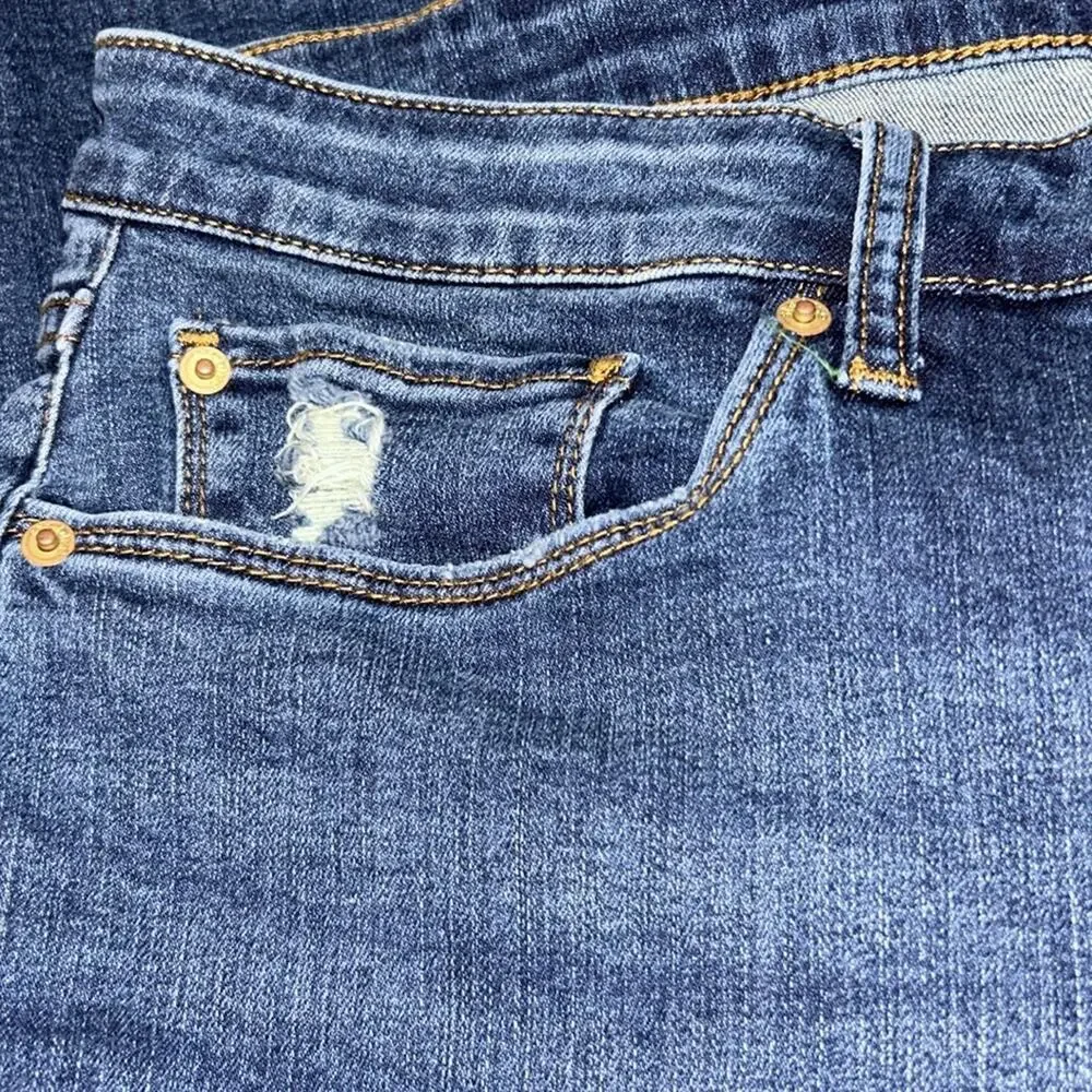 Woman’s Plus STS Blue Darren Girlfriend Cuffed Jeans in Blue Size 24